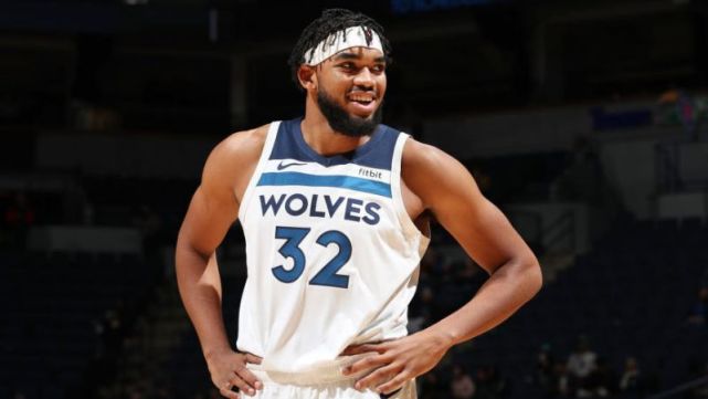 他在教練和 他在教練和